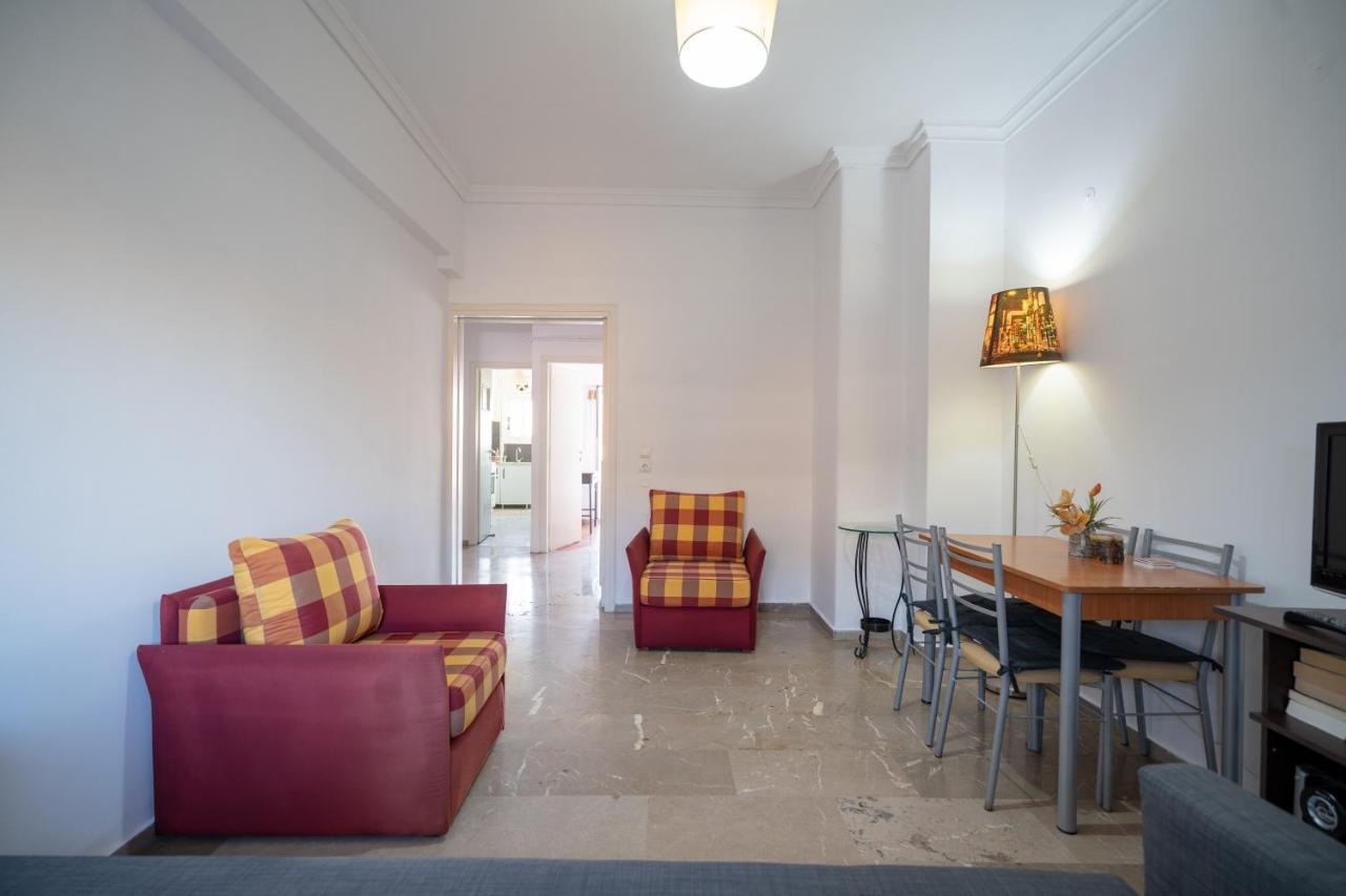 Dimotiko Theatro Metro St. 1 Bedroom 4 Pers. Flat Piräus Exterior foto