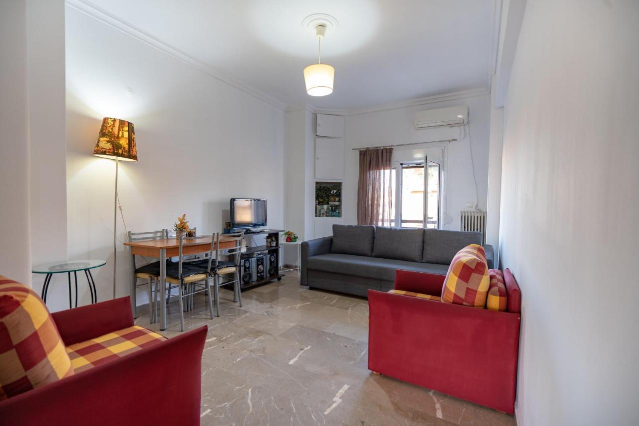 Dimotiko Theatro Metro St. 1 Bedroom 4 Pers. Flat Piräus Exterior foto
